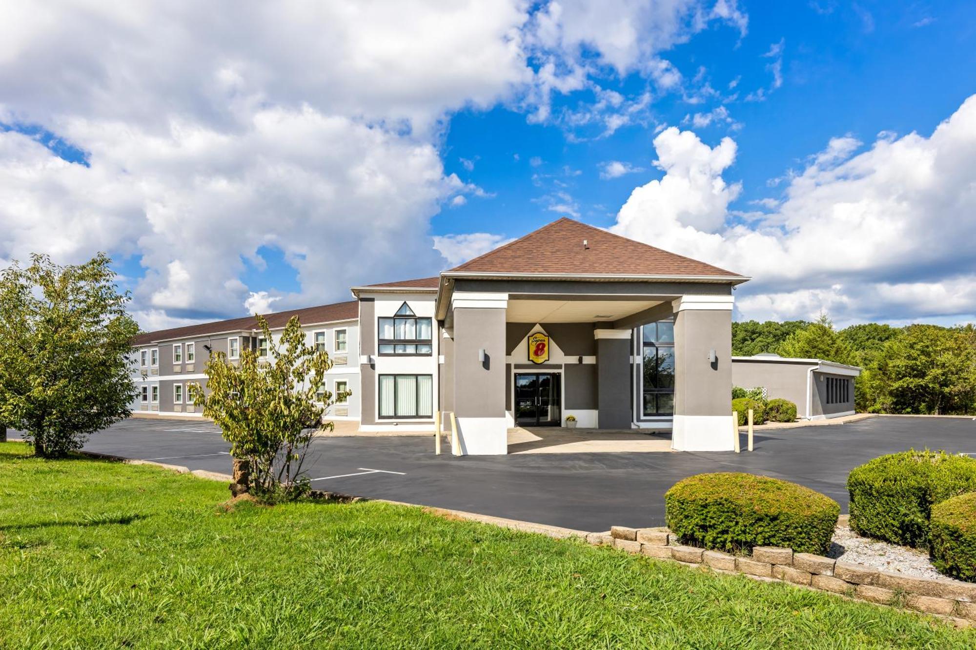 Hotel Super 8 By Wyndham Dickson Zewnętrze zdjęcie
