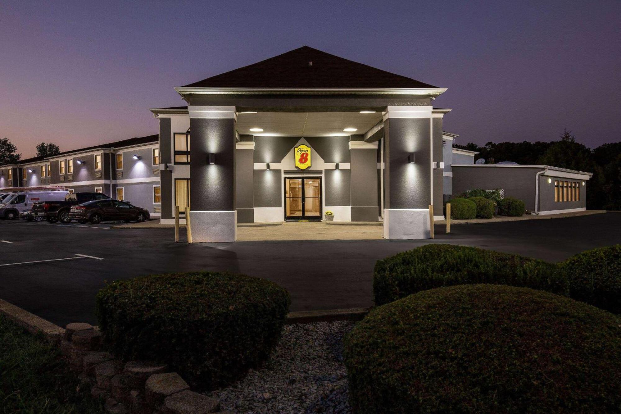 Hotel Super 8 By Wyndham Dickson Zewnętrze zdjęcie